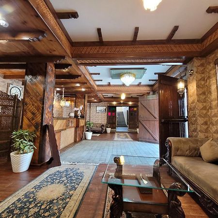 Hotel Green Rooms, Vintage Luxury Near Dal Lake Srinagar  Bagian luar foto