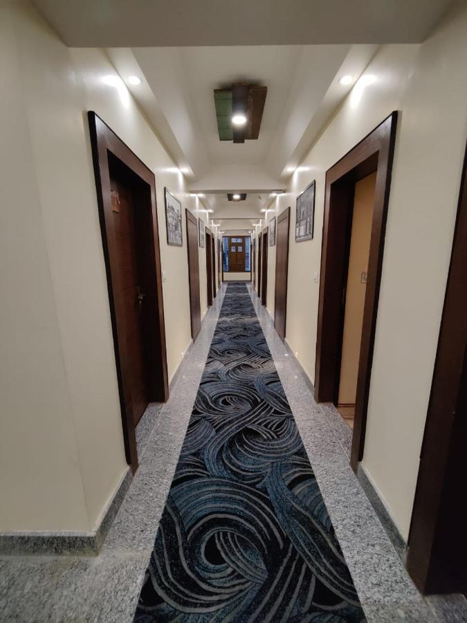 Hotel Green Rooms, Vintage Luxury Near Dal Lake Srinagar  Bagian luar foto