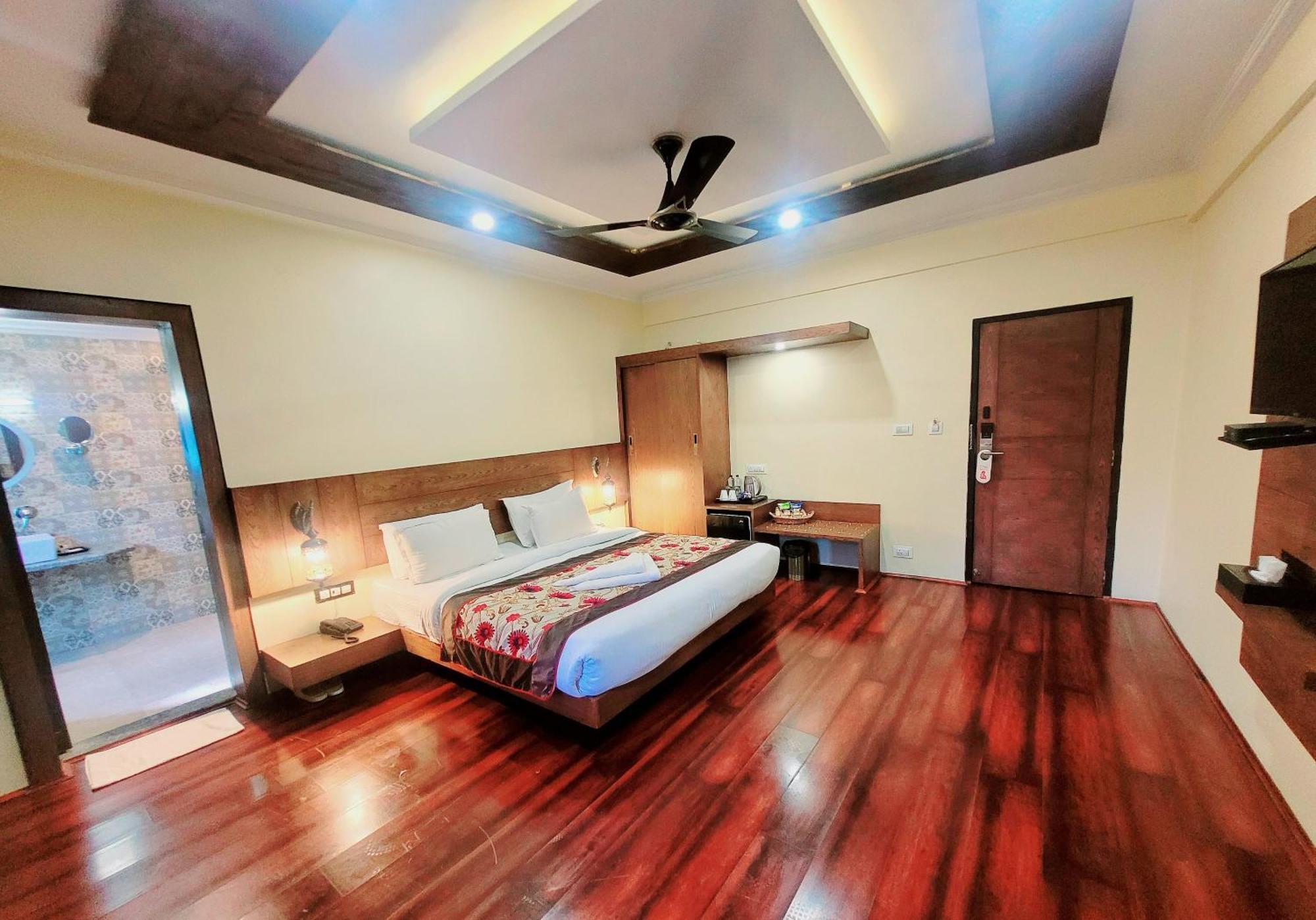 Hotel Green Rooms, Vintage Luxury Near Dal Lake Srinagar  Bagian luar foto