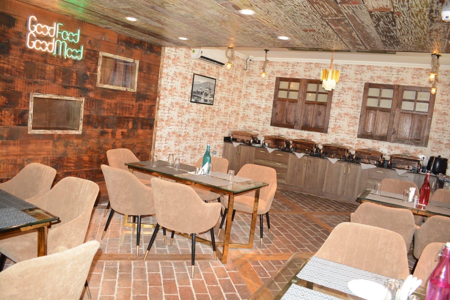 Hotel Green Rooms, Vintage Luxury Near Dal Lake Srinagar  Bagian luar foto