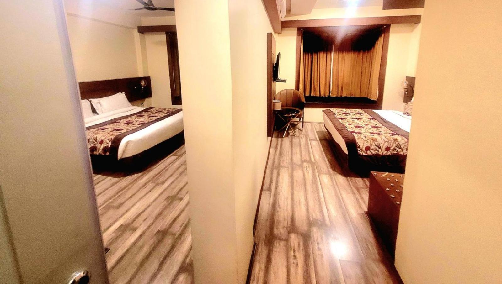 Hotel Green Rooms, Vintage Luxury Near Dal Lake Srinagar  Bagian luar foto