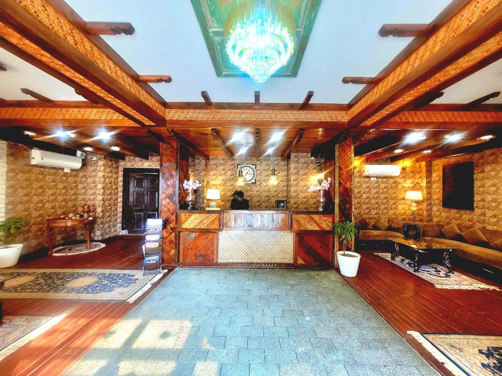 Hotel Green Rooms, Vintage Luxury Near Dal Lake Srinagar  Bagian luar foto